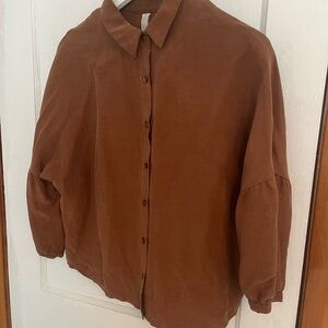 Eve Gravel Blouse w Bishop Sleeves in Camel